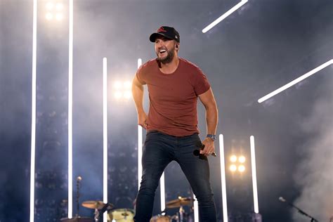 Luke bryan concert songs. Things To Know About Luke bryan concert songs. 